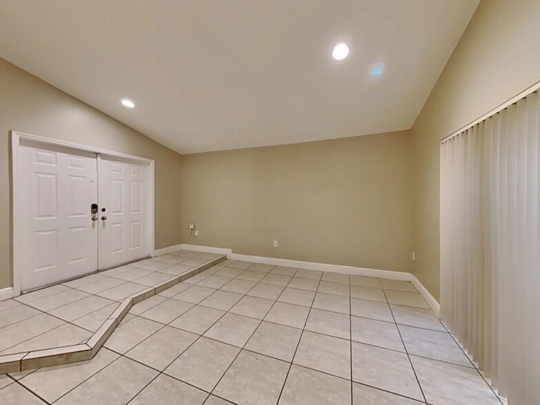 Building Photo - 14993 SW 59th St