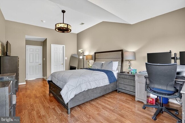 Building Photo - 558 Edmonton Terrace NE