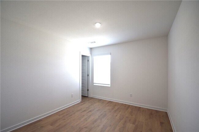 Building Photo - 572 Colorado St