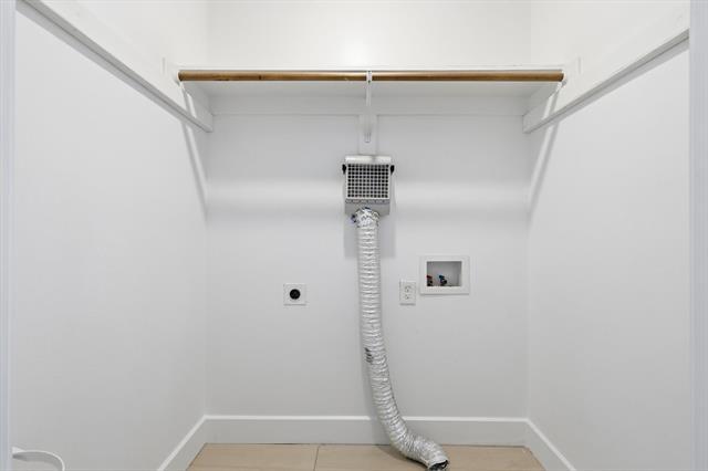 Building Photo - 6207 Royal Ln