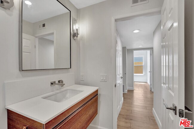 Building Photo - 24701 Cll Conejo