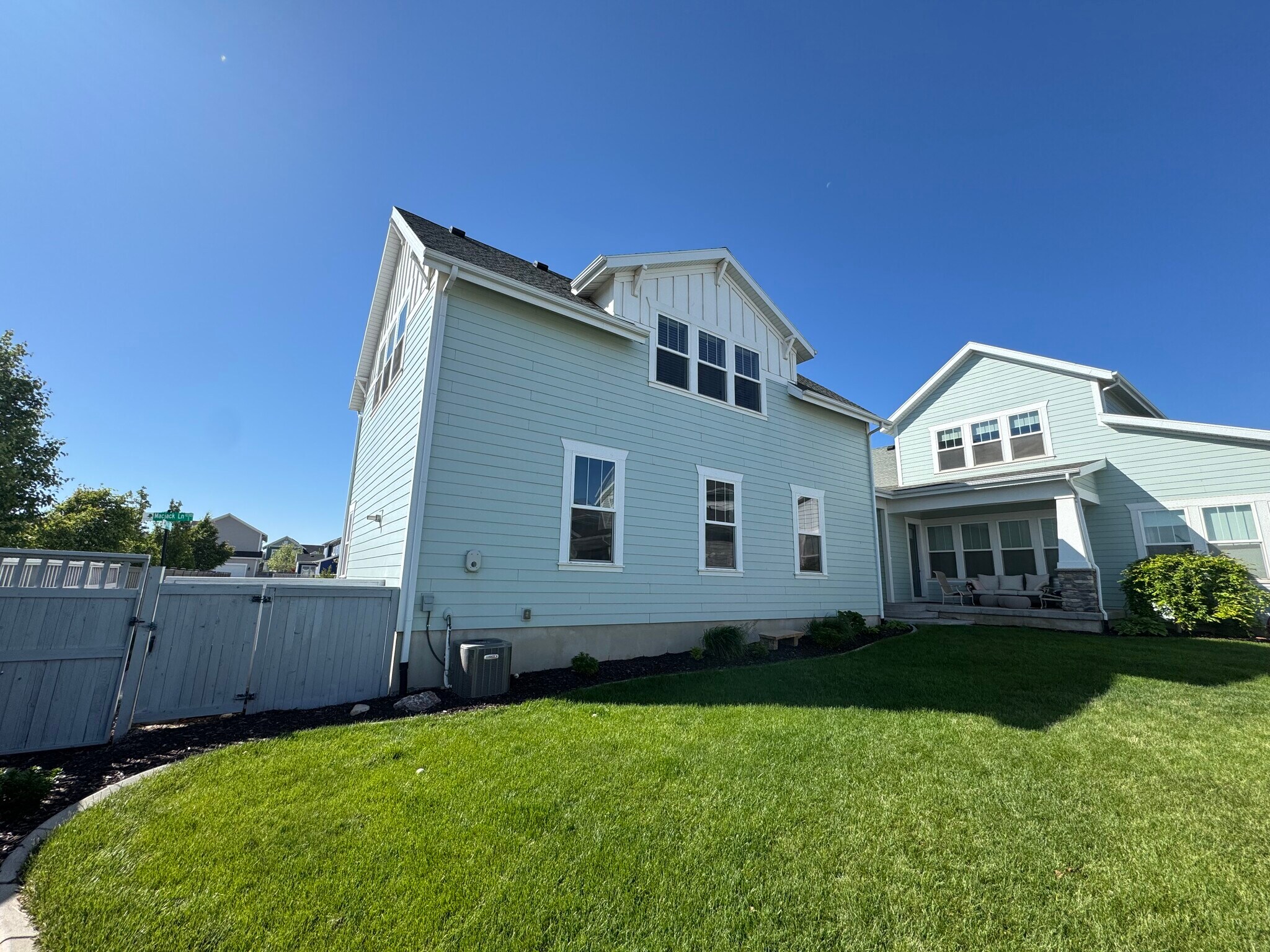 Building Photo - 10387 S Sturgeon Drive