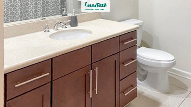 Building Photo - 3443 Kingsboro Rd NE