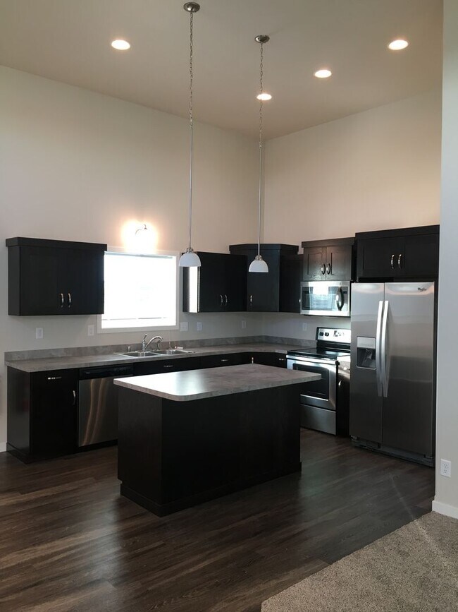 Building Photo - 4559 Blue Stem Way