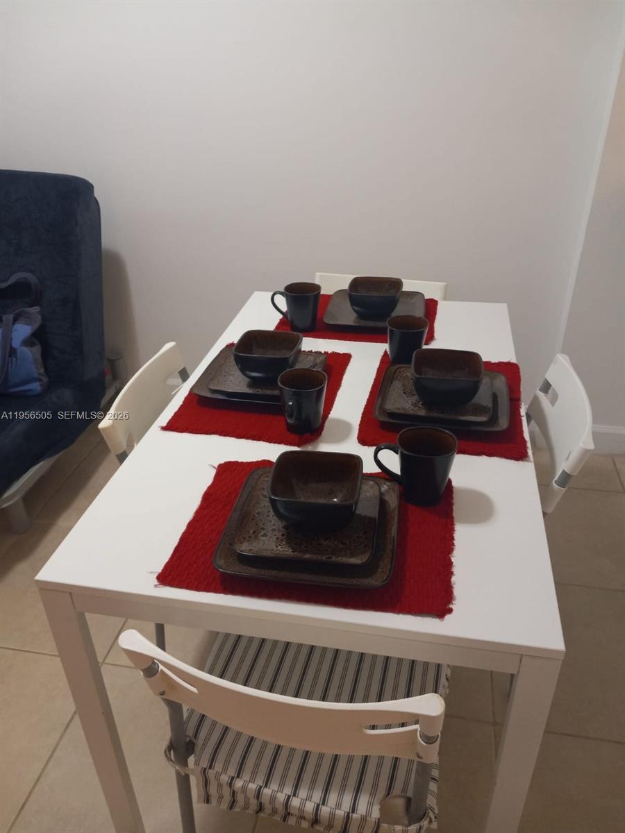 Building Photo - 800 N Miami Ave