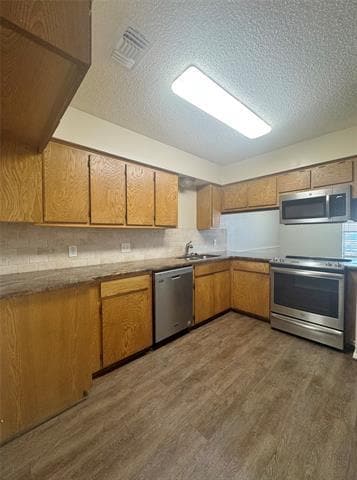 Building Photo - 1114 Suburban St