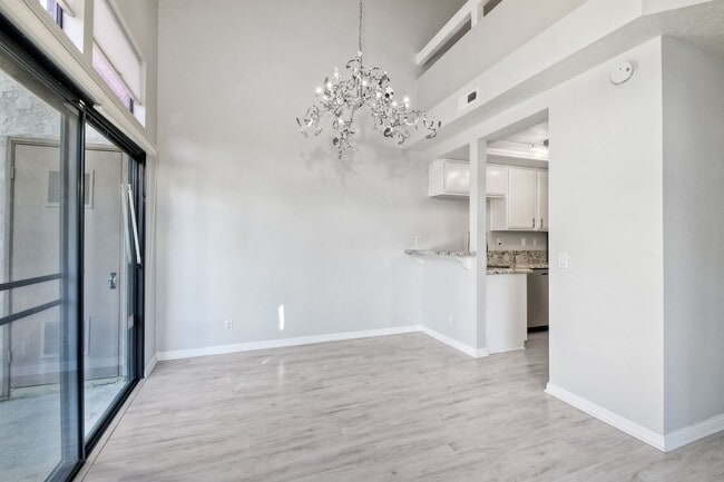 Building Photo - 1951 Swallow Ln