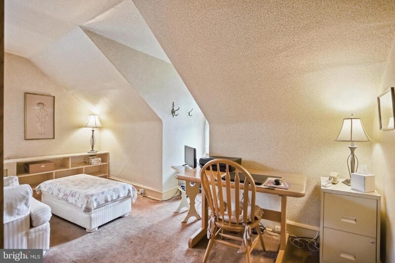 Building Photo - 219 Washington Ln