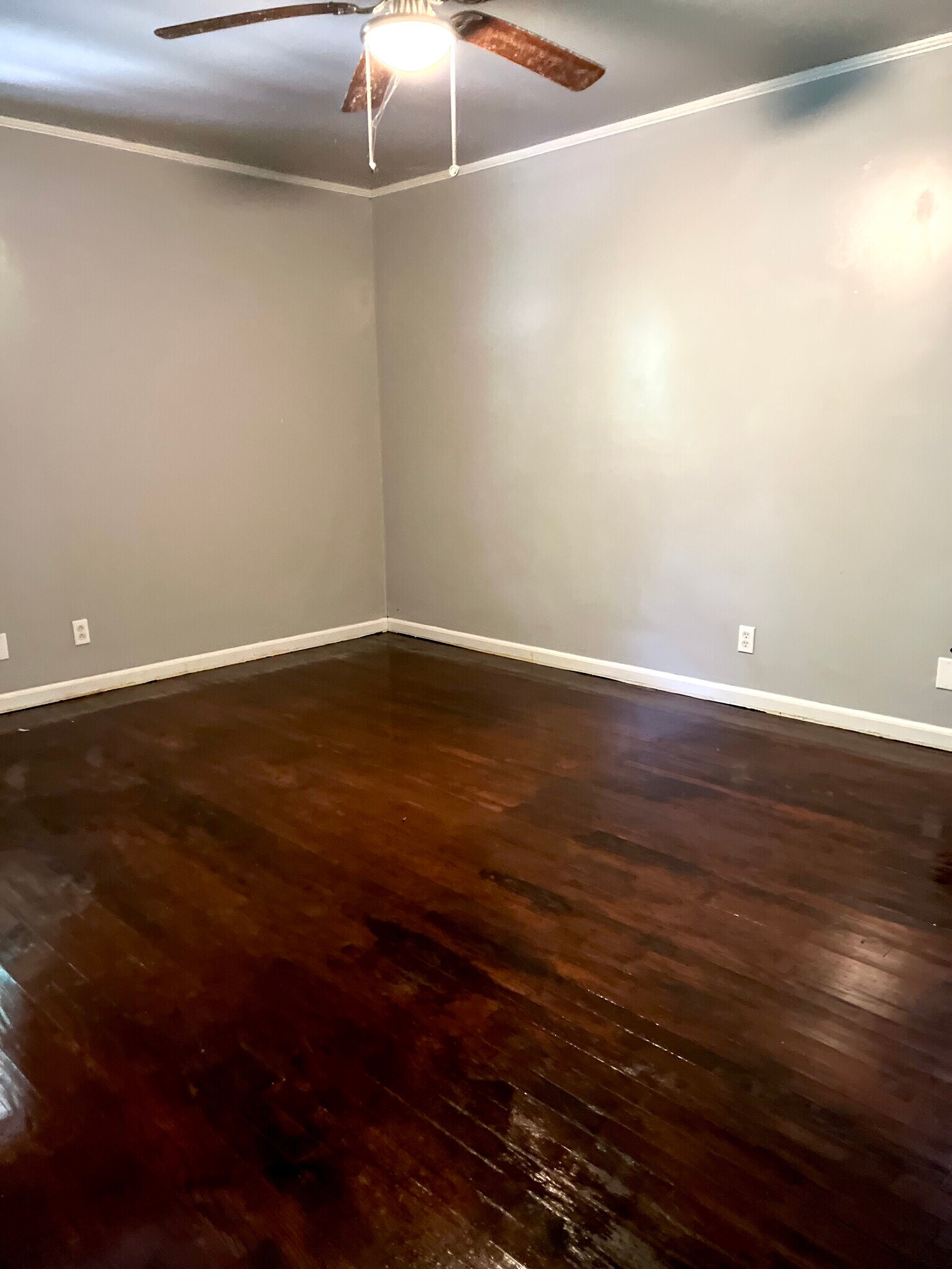Building Photo - 4129 Meadowbrook Dr