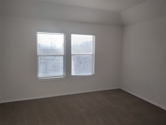 Building Photo - 24623 Forest Canopy Dr