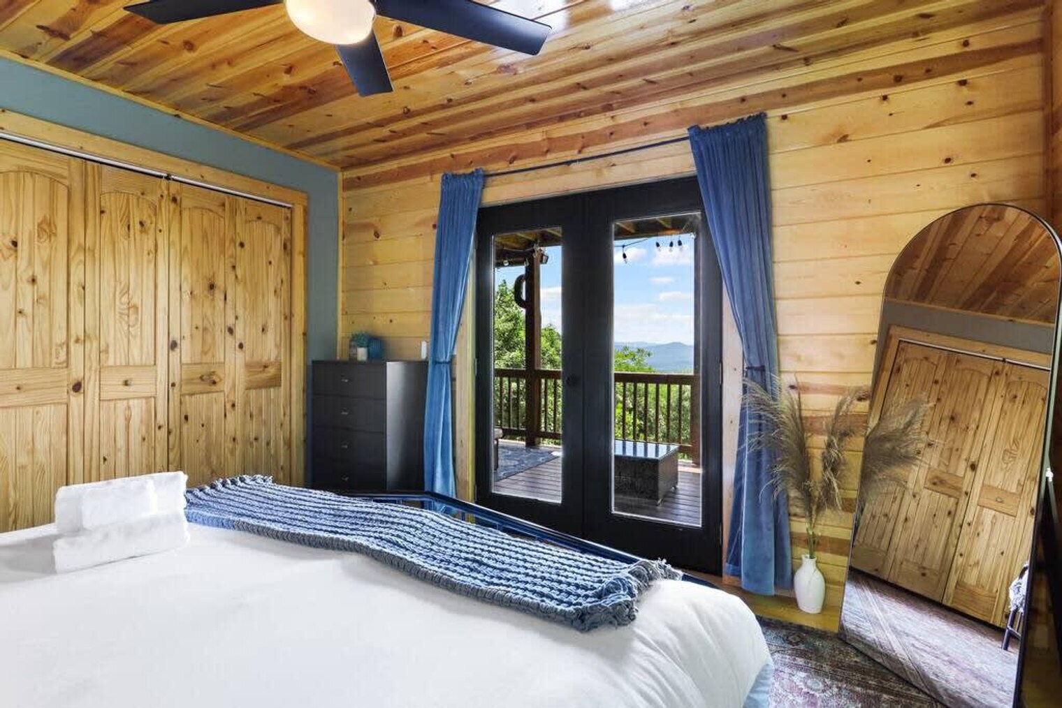 Building Photo - 757 Double Knob Rd