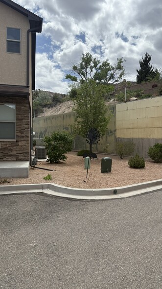 Building Photo - 491 Tiara Rado Ct