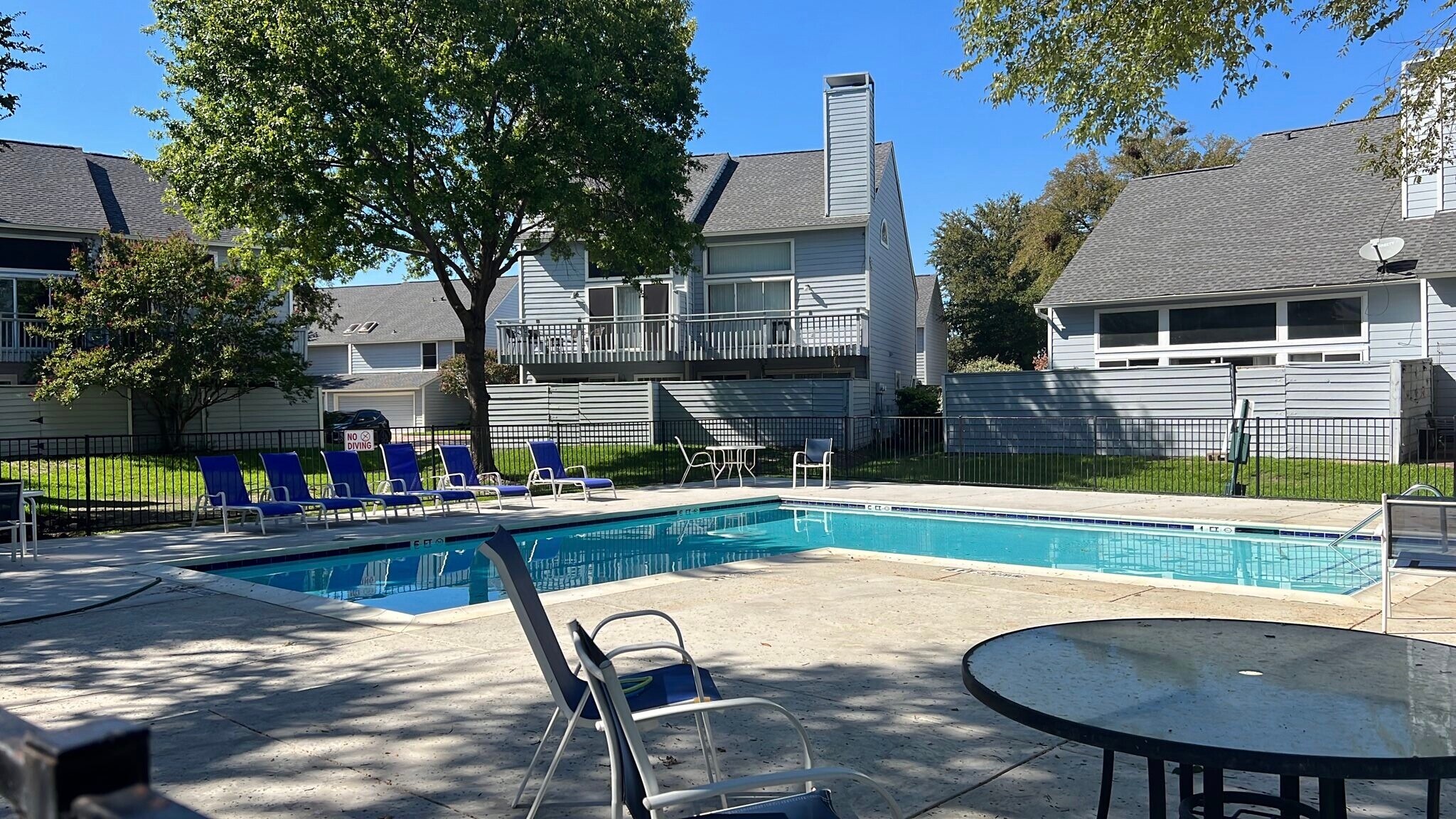 New pool furniture - 631 Cimarron Trl