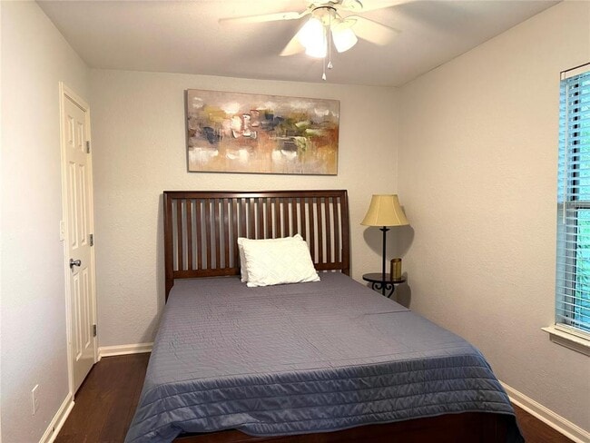 Building Photo - 3616 Munson St