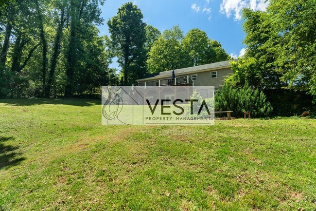 Building Photo - 51 Blue Ridge Acres Rd
