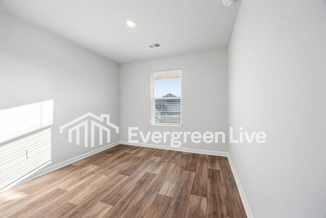 Building Photo - 1310 Willow Oaks Wy