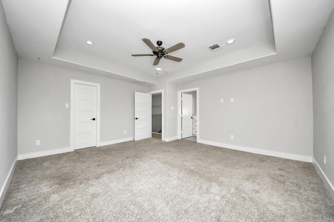 Building Photo - 807 Avenue J