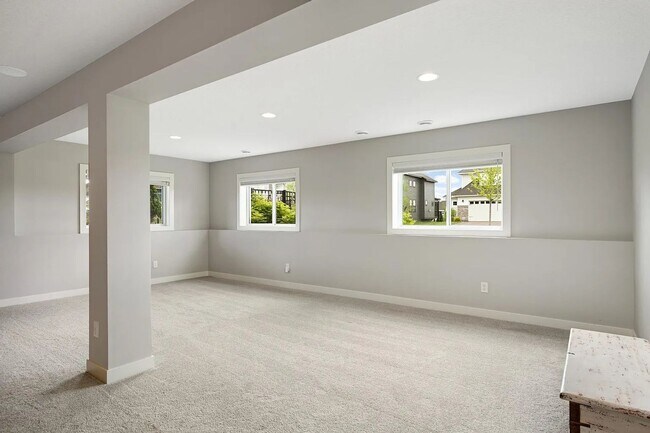 Building Photo - Absolutely stunning woodbury property for lease!