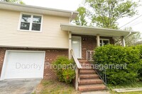 Building Photo - 173 Allen Rd