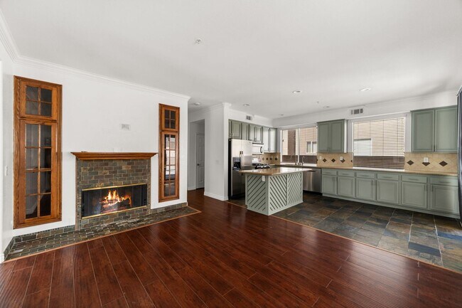 Building Photo - 14848 Rodeo Way