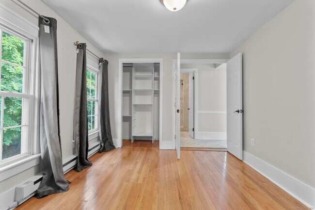 Building Photo - 286 Marlborough St