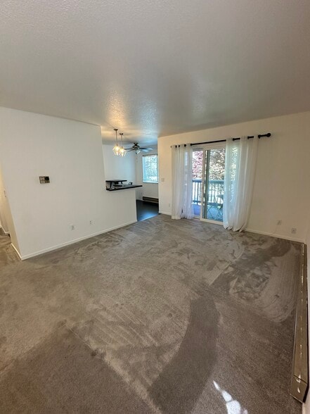 Building Photo - 357 Lighthouse Dr