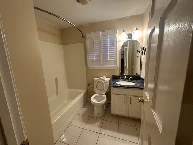 Building Photo - 40 Tisdale Dr