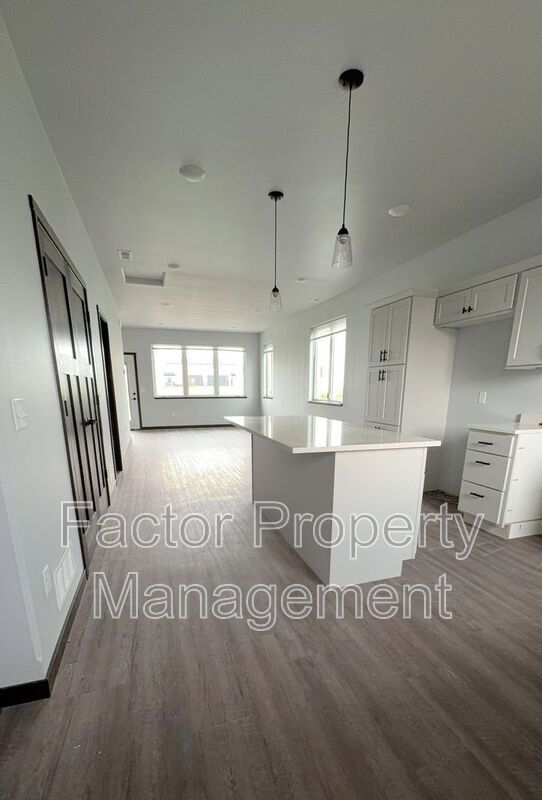 Building Photo - 3110 Noble Drive