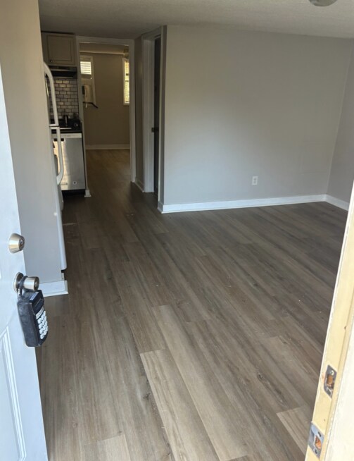 Building Photo - "Charming 1-Bedroom Retreat in Nashville – Cozy 720 sq. ft. Haven!"