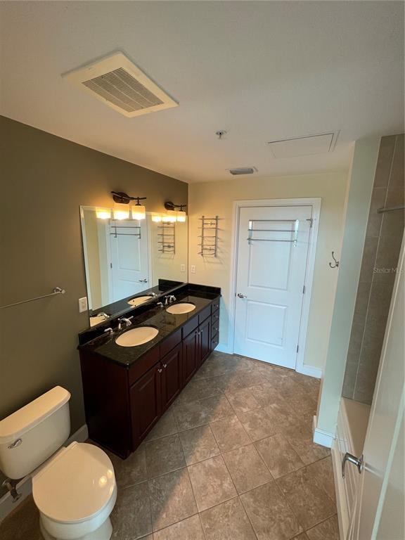 Building Photo - 101 S Eola Dr