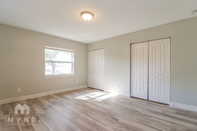 Building Photo - 1560 Palmetto St