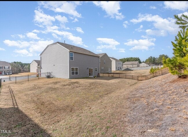 Building Photo - 2815 E Brookwood Ct