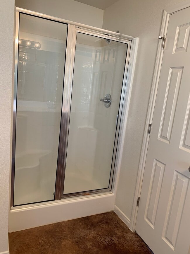 Building Photo - 4 Bdrm 2.25 Bath in Copperas Cove