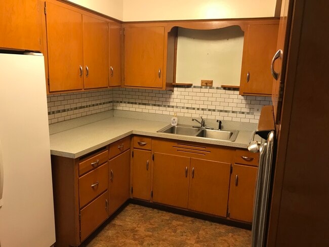 Building Photo - 4351 Dover Center Rd