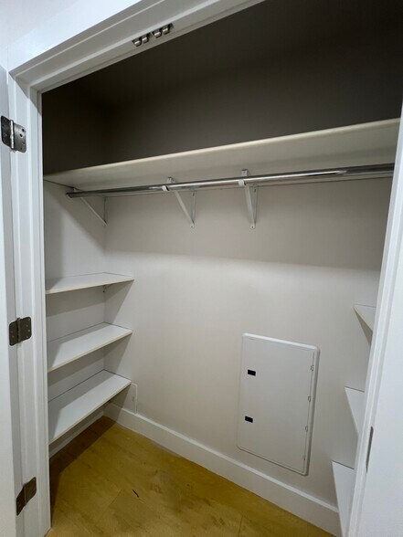 Building Photo - 244 Water St