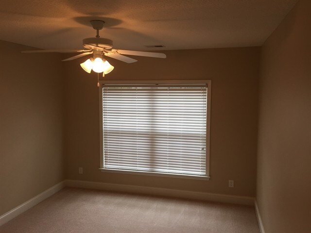 Building Photo - 331 Brown Thrush Road