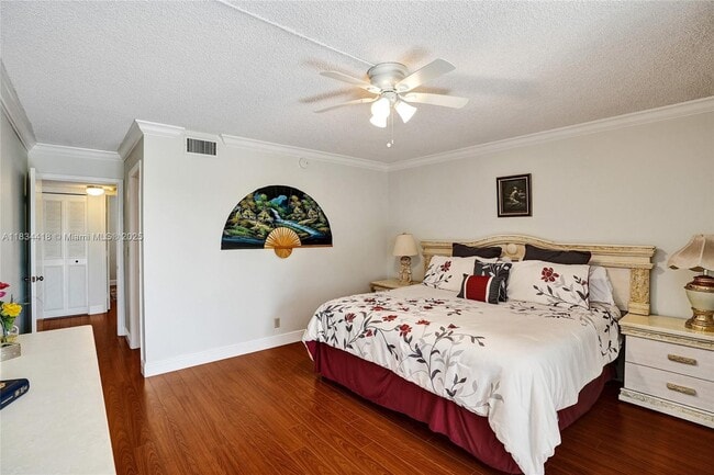 Building Photo - 370 NW 76th Ave