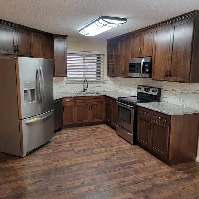 Building Photo - 6801 Tudor Dr