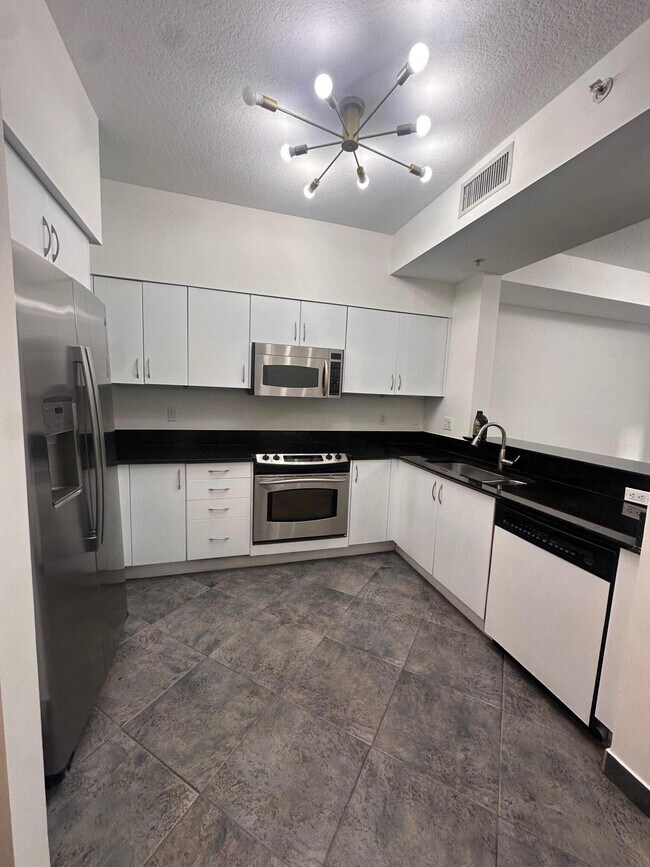 Building Photo - 233 S Federal Hwy