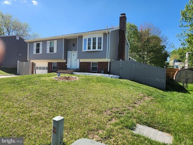 Building Photo - 14318 Lindendale Rd