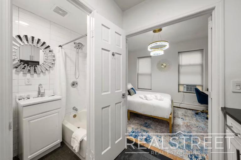 Building Photo - Modern 2BR/1BA in Prime Lower Manhattan | Fast Access to Midtown & Google HQ