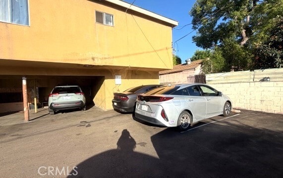 Building Photo - 144 W Ave 26