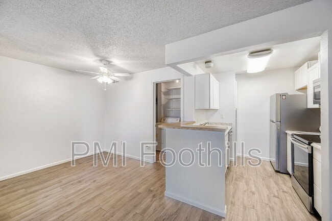 Building Photo - 5565 W 76th Ave