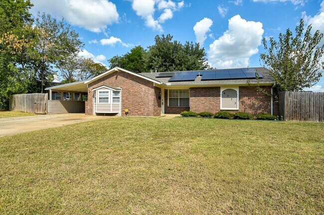 Building Photo - Corner-Lot Charmer Near Tinker AFB | Solar...