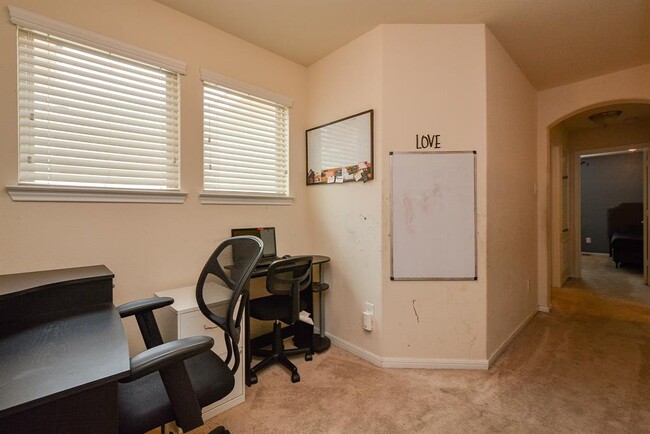 Building Photo - 6038 Wesley Manor Ct