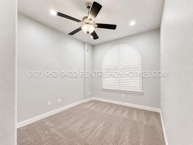 Building Photo - 509 Rockingham Dr