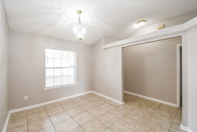 Building Photo - 8554 Star Leaf Rd N