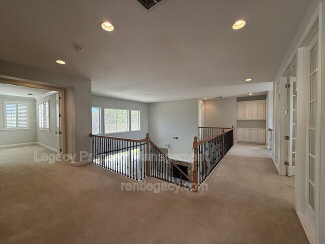 Building Photo - 8843 Latigo Ct