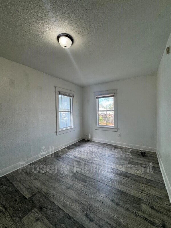 Building Photo - 724 Euclid Ave