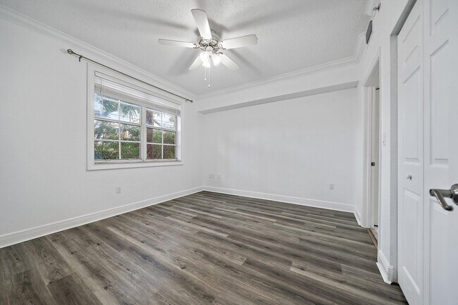Building Photo - 1803 N Flagler Dr